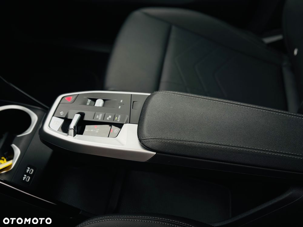 BMW X1 sDrive18d Sport Line - 6