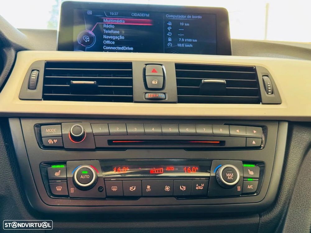 BMW 320 d Sport Line - 33