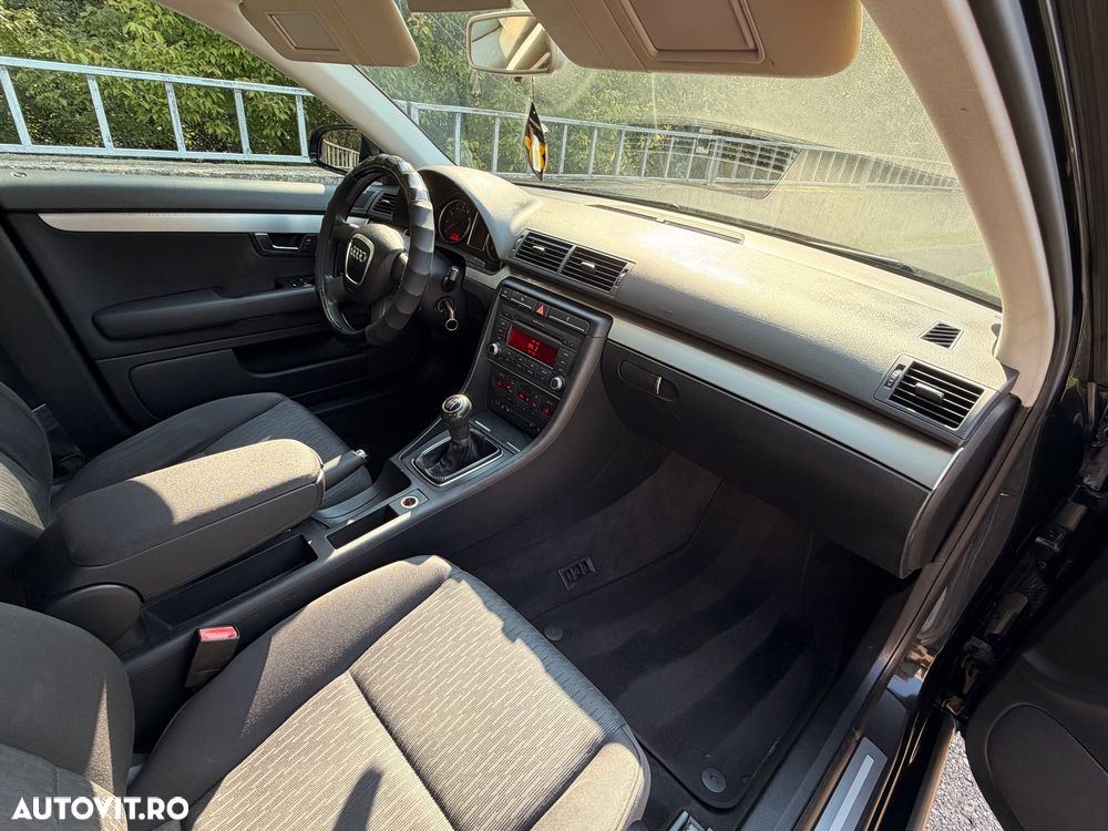 Audi A4 Limuzina 1.6 - 29