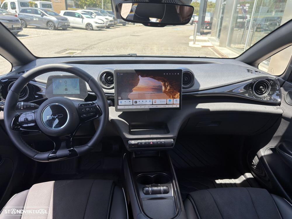 BYD Dolphin 60.4 kWh Comfort - 16