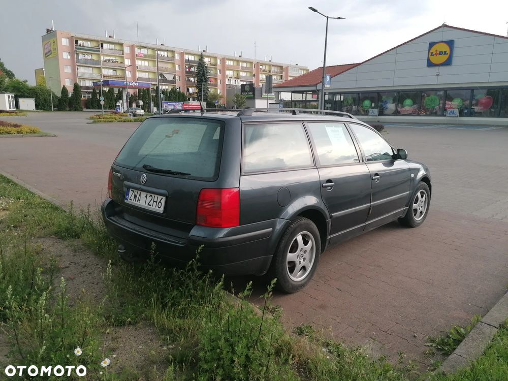 Volkswagen Passat 1.9 TDI Comfortline - 2
