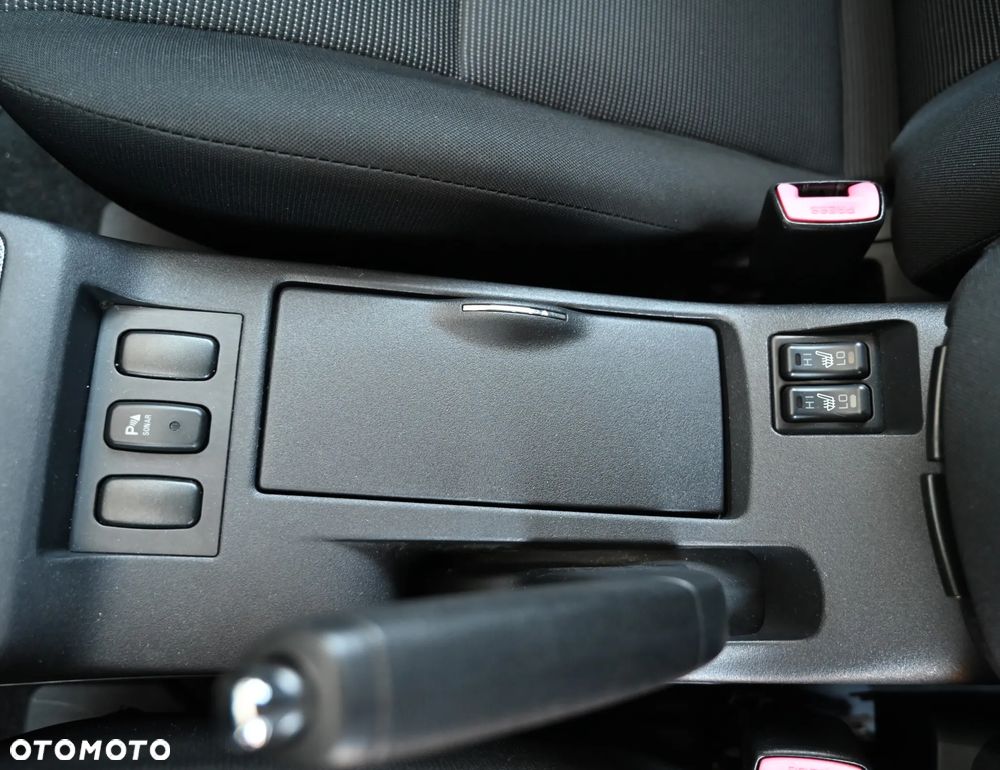 Mitsubishi Lancer - 30