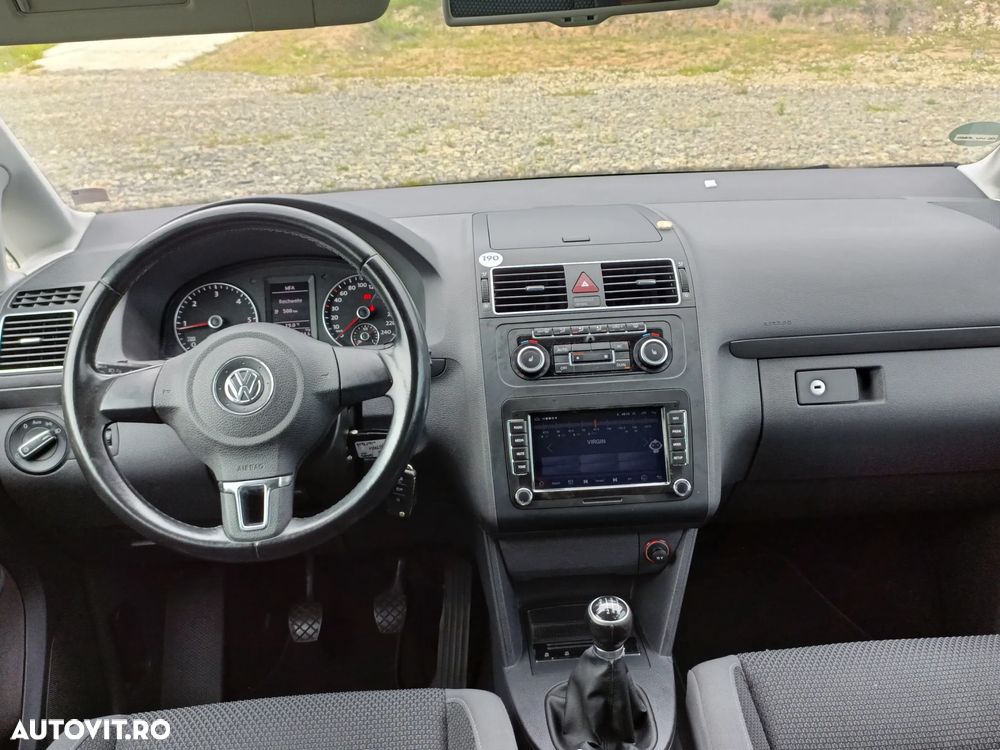 Volkswagen Touran 1.6 TDI DPF BlueMotion Technology Comfortline - 15