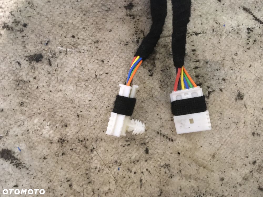 SIŁOWNIK TELESKOP KLAPY BAGAŻNIKA BMW 3 G21 - 2