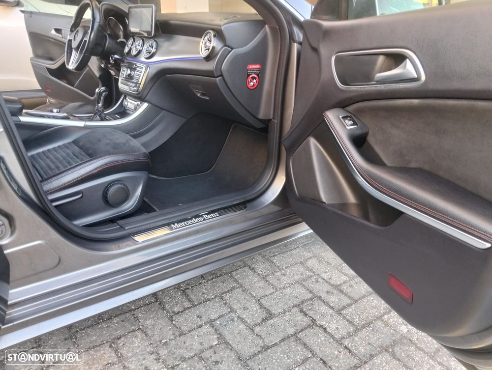 Mercedes-Benz CLA 200 - 4