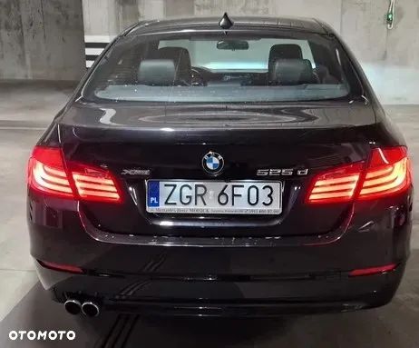 BMW Seria 5 525d xDrive - 22
