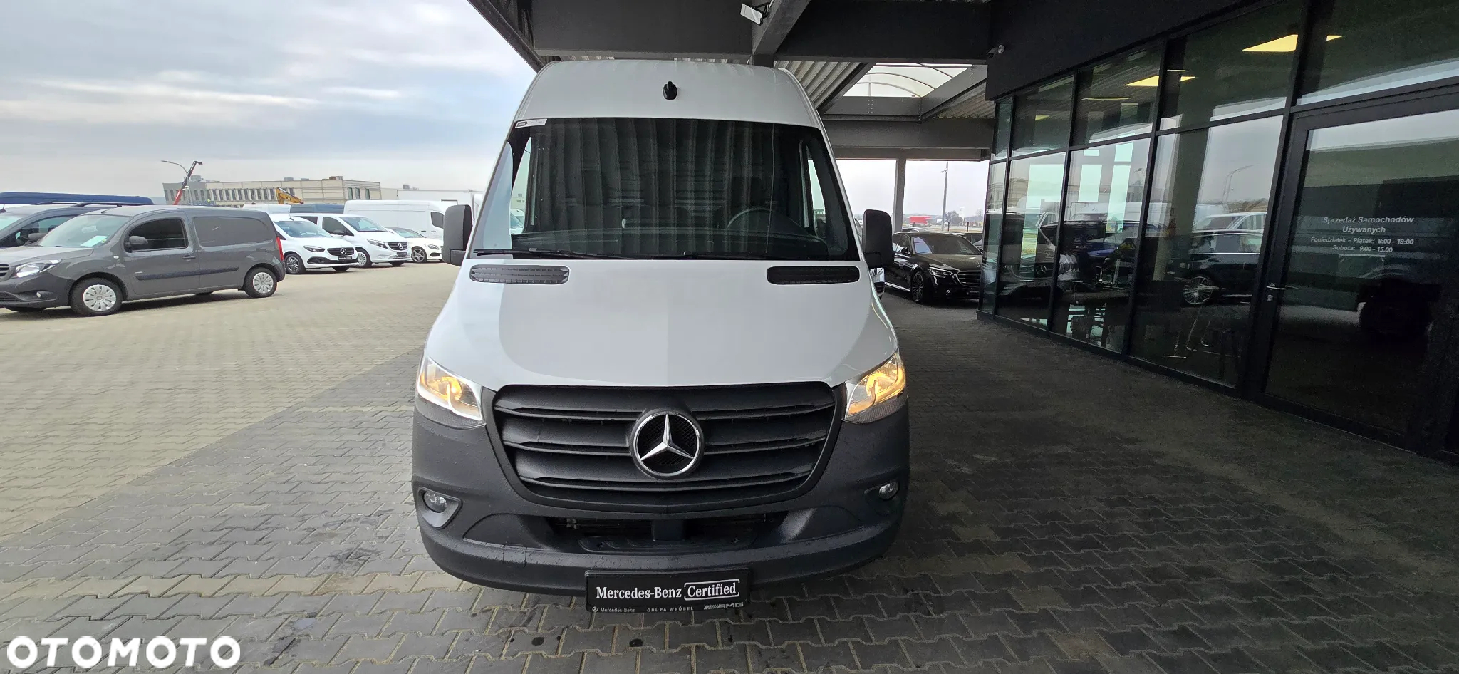 Mercedes-Benz Sprinter - 9