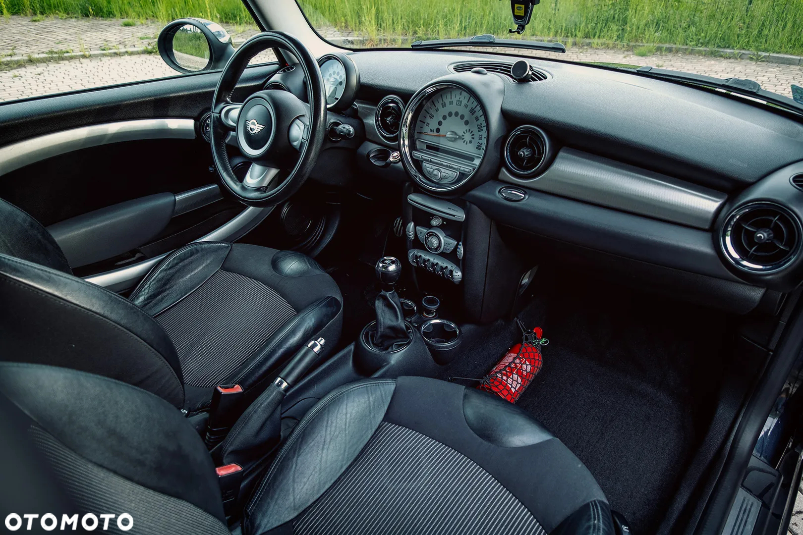 MINI Cooper Standard - 9