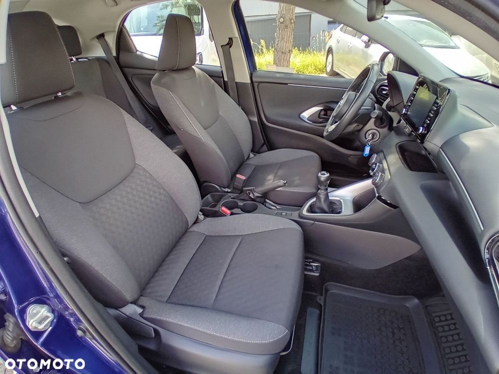 Toyota Yaris - 32