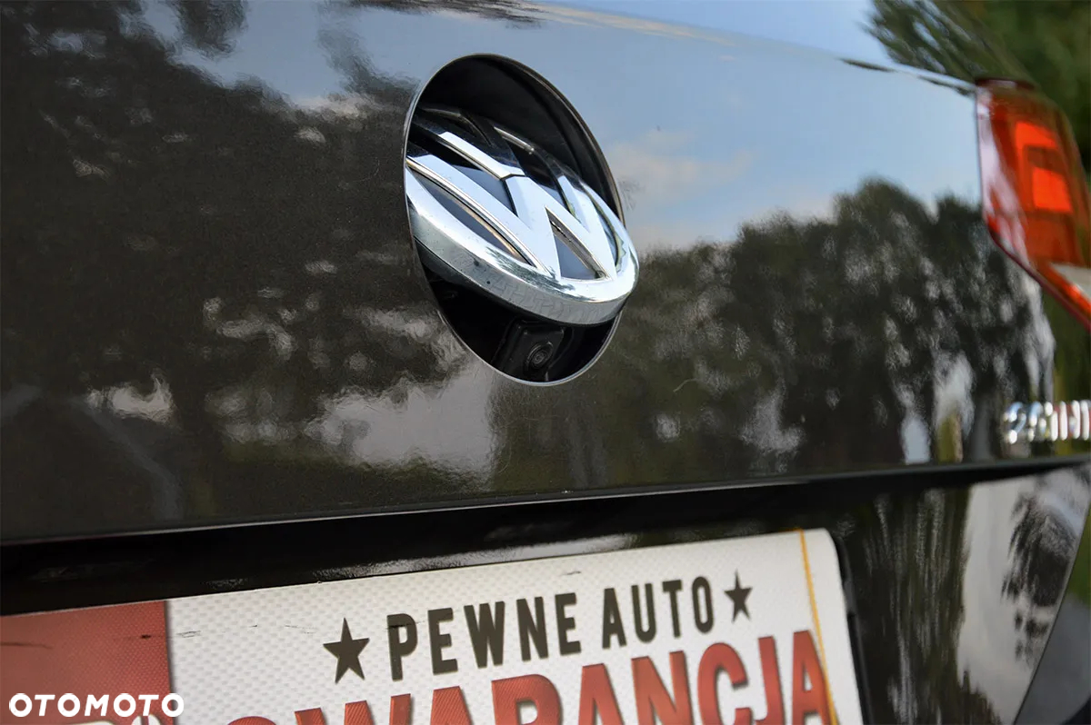 Volkswagen Passat Variant 2.0 TDI SCR 4Motion DSG Alltrack - 11