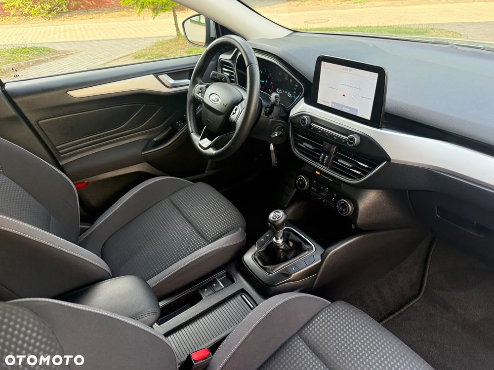 Ford Focus 2.0 TDCi Titanium ASS - 33