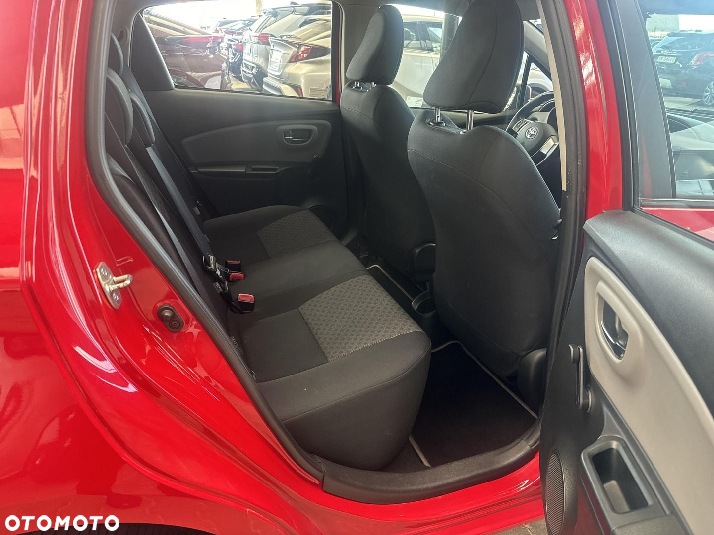 Toyota Yaris 1.33 Active - 13