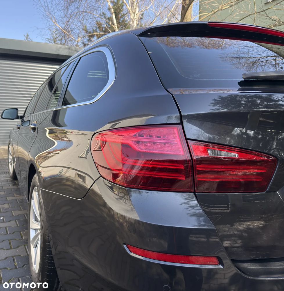BMW Seria 5 520d xDrive - 6