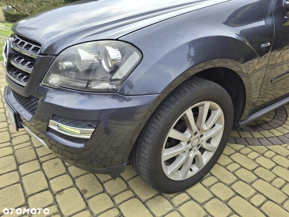 Mercedes-Benz ML - 9