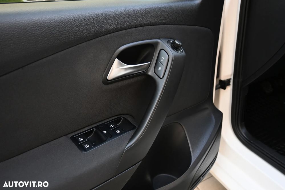 Volkswagen Polo 1.2 TSI Highline - 33