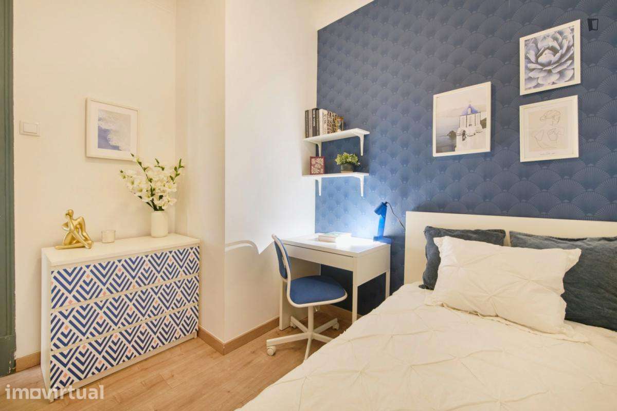 Quarto - localizado em Alameda Lisbon - Grande imagem: 2/46