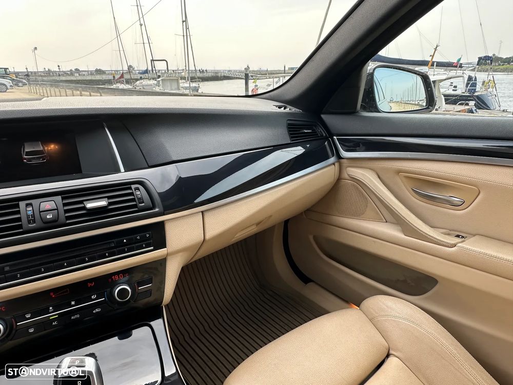 BMW 520 d Pack M Auto - 31