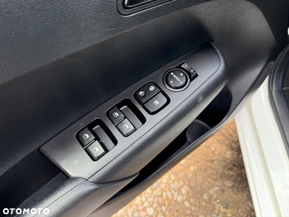 Kia Picanto 1.0 L - 13