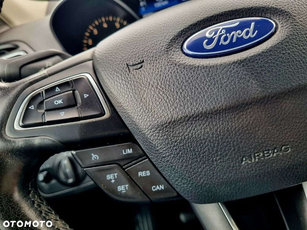Ford Kuga 1.5 EcoBoost 2x4 Titanium - 15