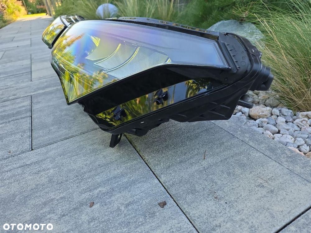 SKODA ENYAQ 5LB Lampy przód Full Led Base Eco Basic 5LB941015 5LB941016 - 6