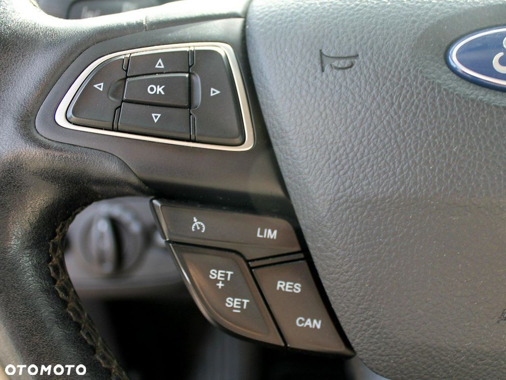 Ford Grand C-MAX - 10