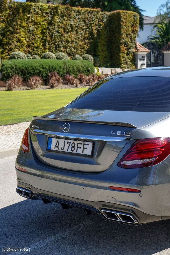 Mercedes-Benz E 63 AMG S 4-Matic+ - 15