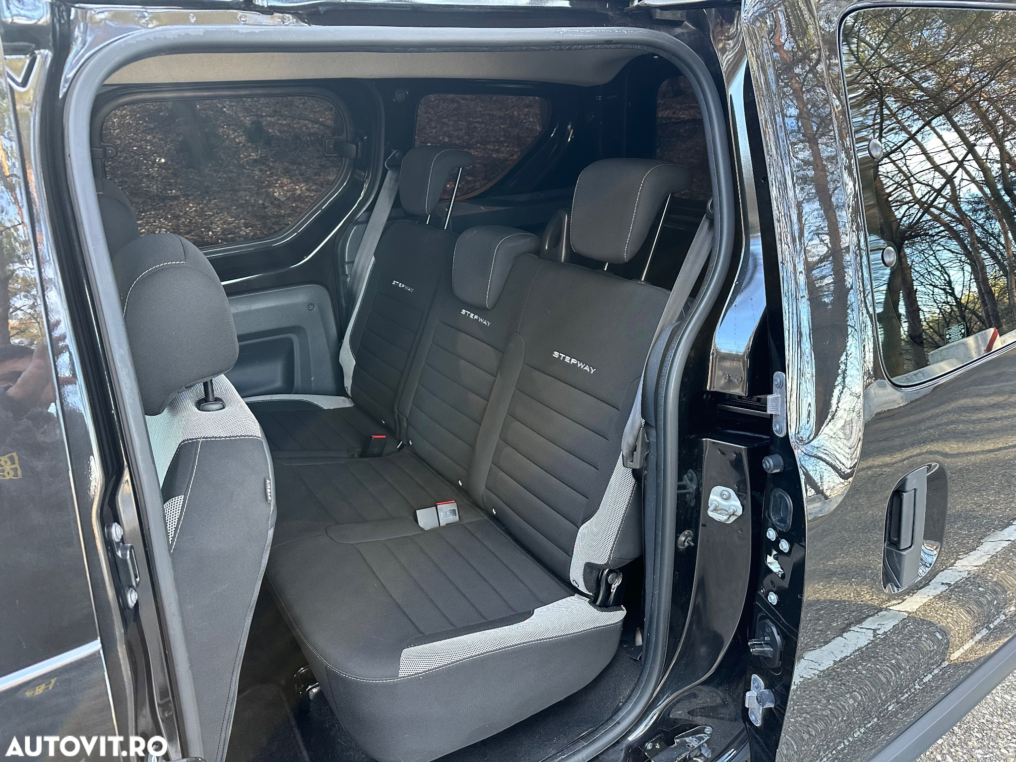 Dacia Dokker 1.5 Blue dCi Stepway - 9