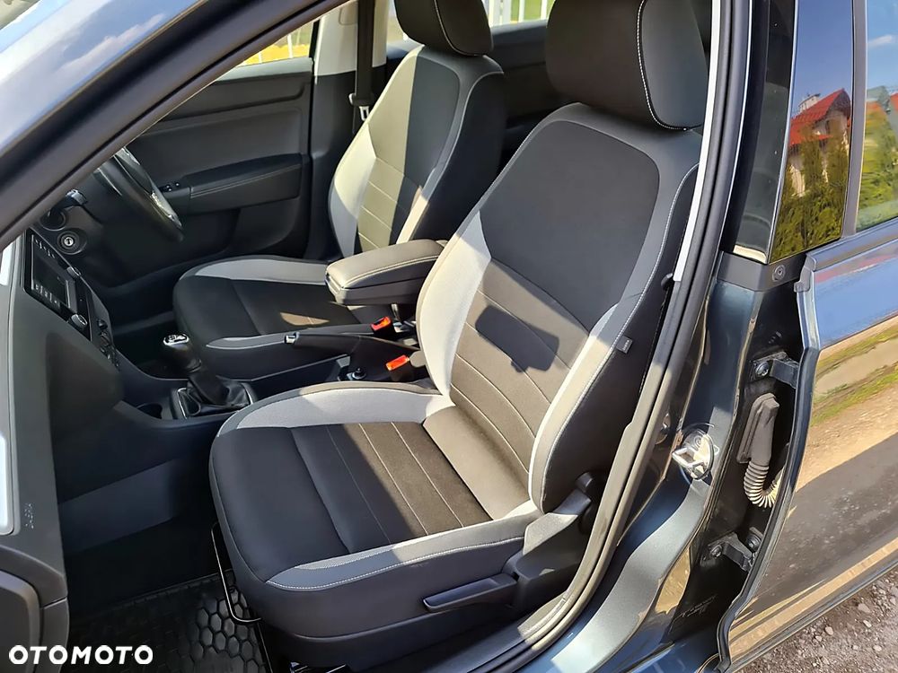 Skoda RAPID Spb 1.2 TSI Ambition - 9