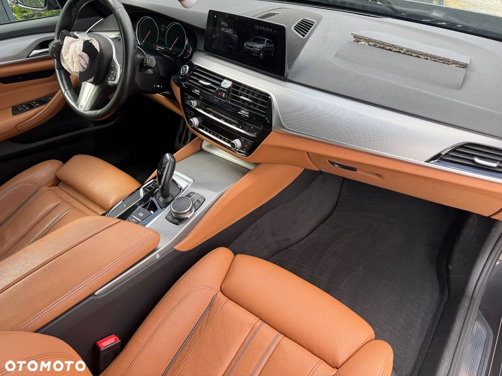 BMW Seria 5 520d M Sport Edition - 13