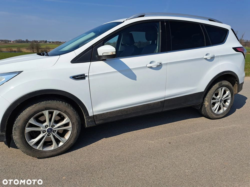 Ford Kuga 2.0 TDCi 2x4 Business Edition - 9