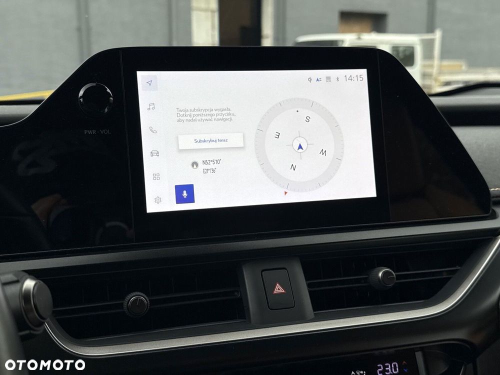 Lexus UX - 25