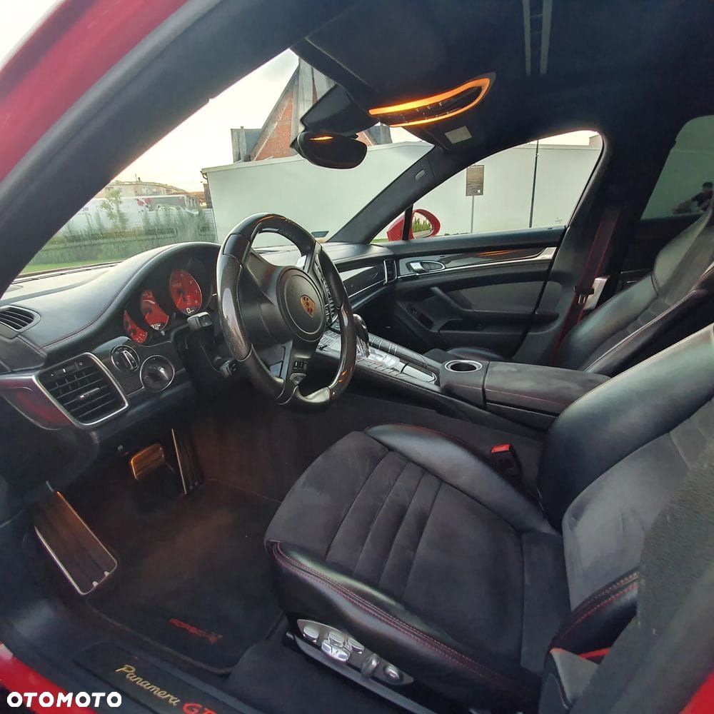 Porsche Panamera GTS - 16