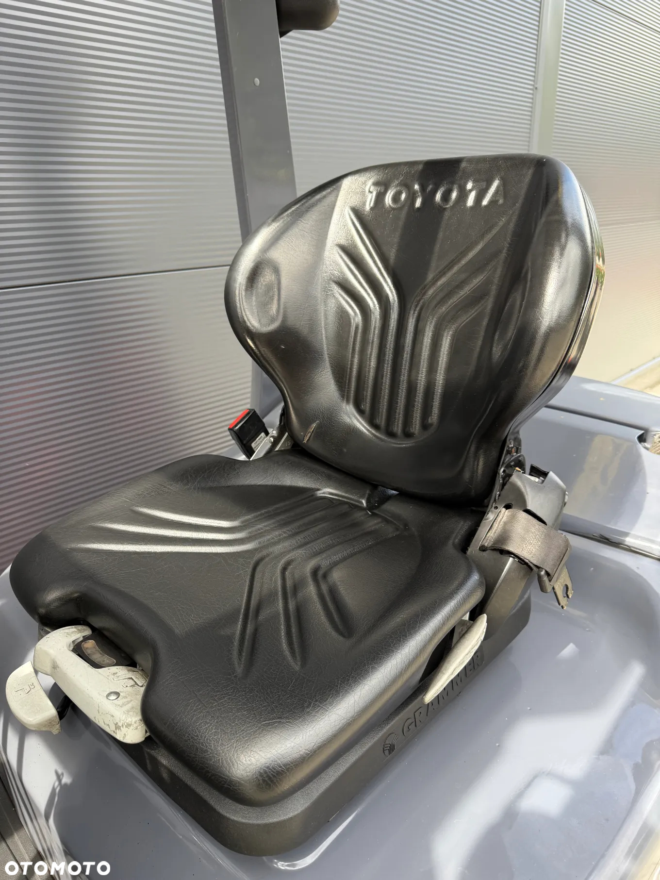 Toyota 02-8FDF18 - 8