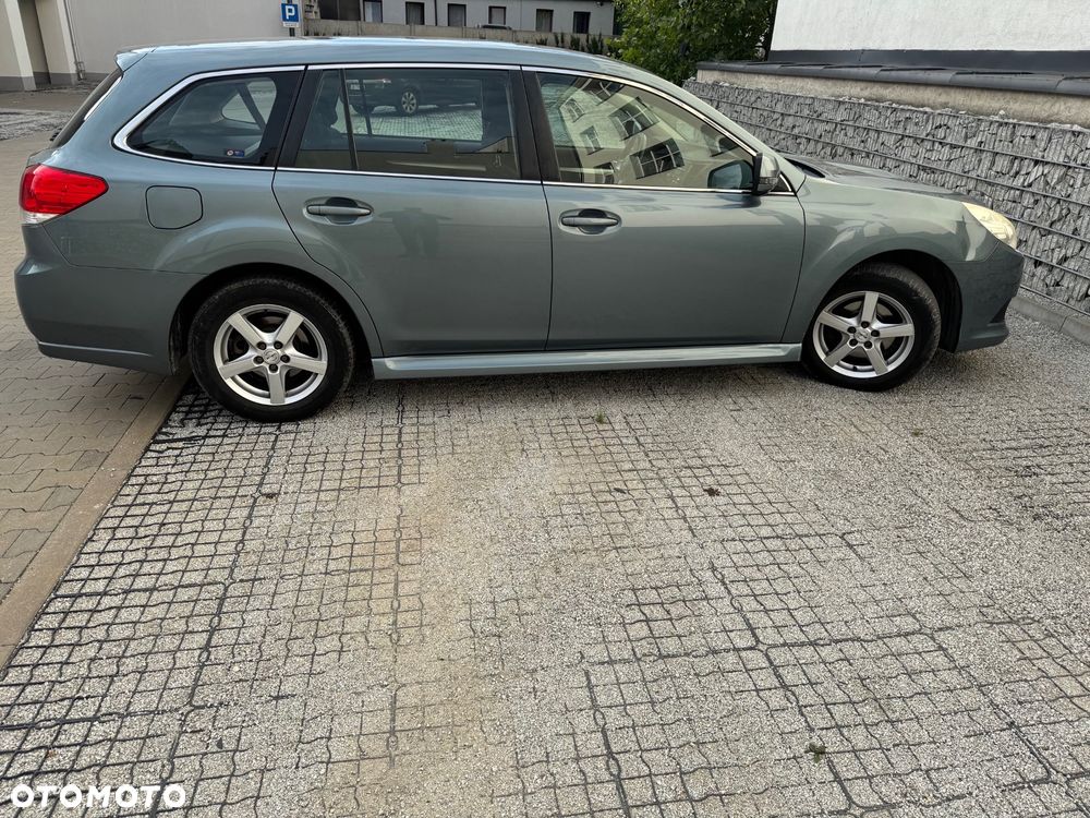 Subaru Legacy 2.0 D Comfort - 4