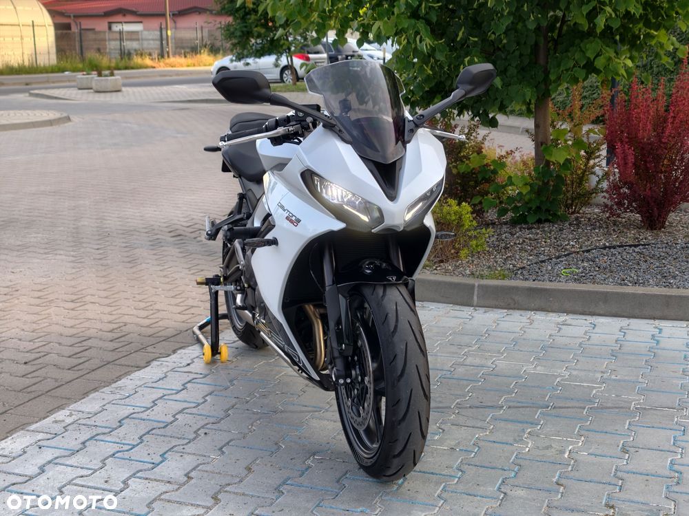 Triumph Daytona - 2