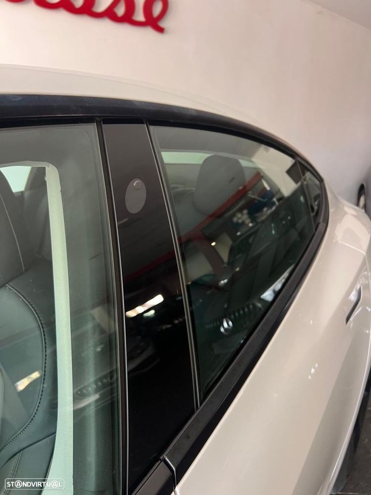 Tesla Model 3 - 24