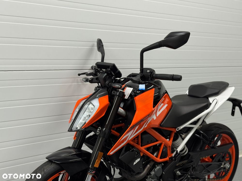 KTM Duke - 21