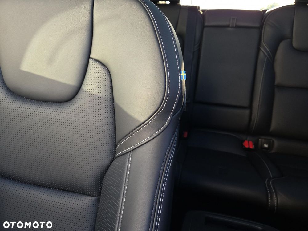 Volvo XC 60 T8 AWD Ultra Bright - 22