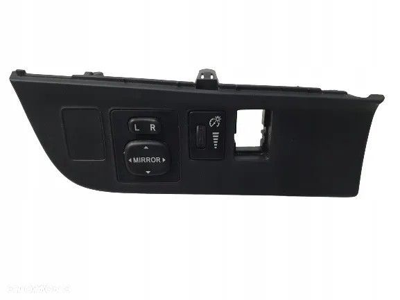 PANEL STEROWANIA LUSTEREK RAMKA PRIUS C AQUA - 1