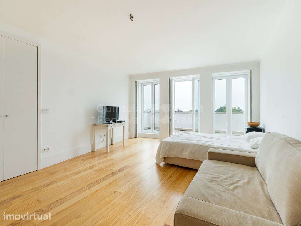 Apartamento T0 com varanda para arrendamento em Cedofeita, Porto - Grande imagem: 5/25