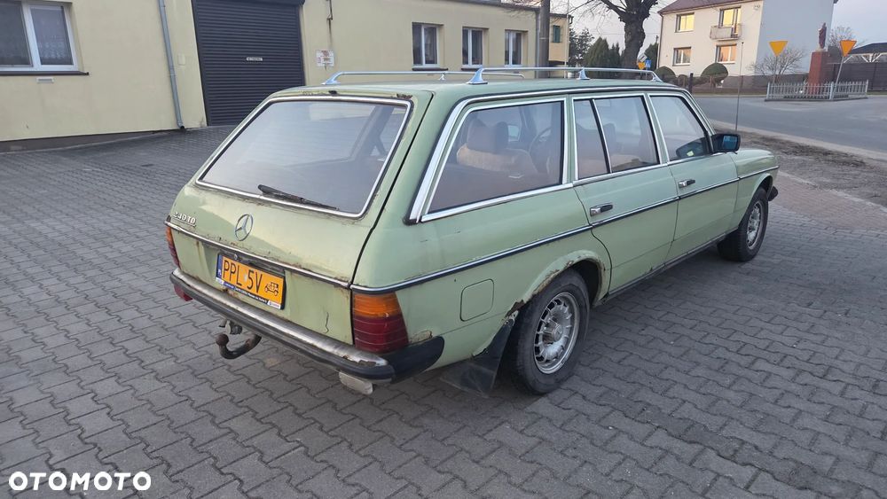 Mercedes-Benz W123 - 3