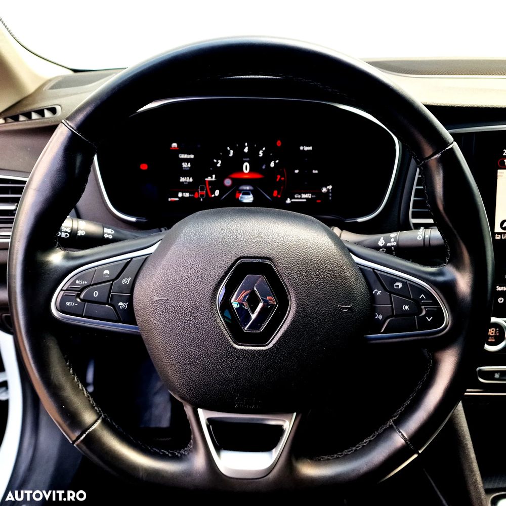 Renault Megane TCe EDC Intens - 17