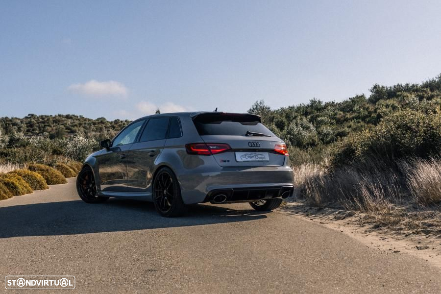 Audi RS3 Sportback 2.5 TFSI quattro S tronic - 2
