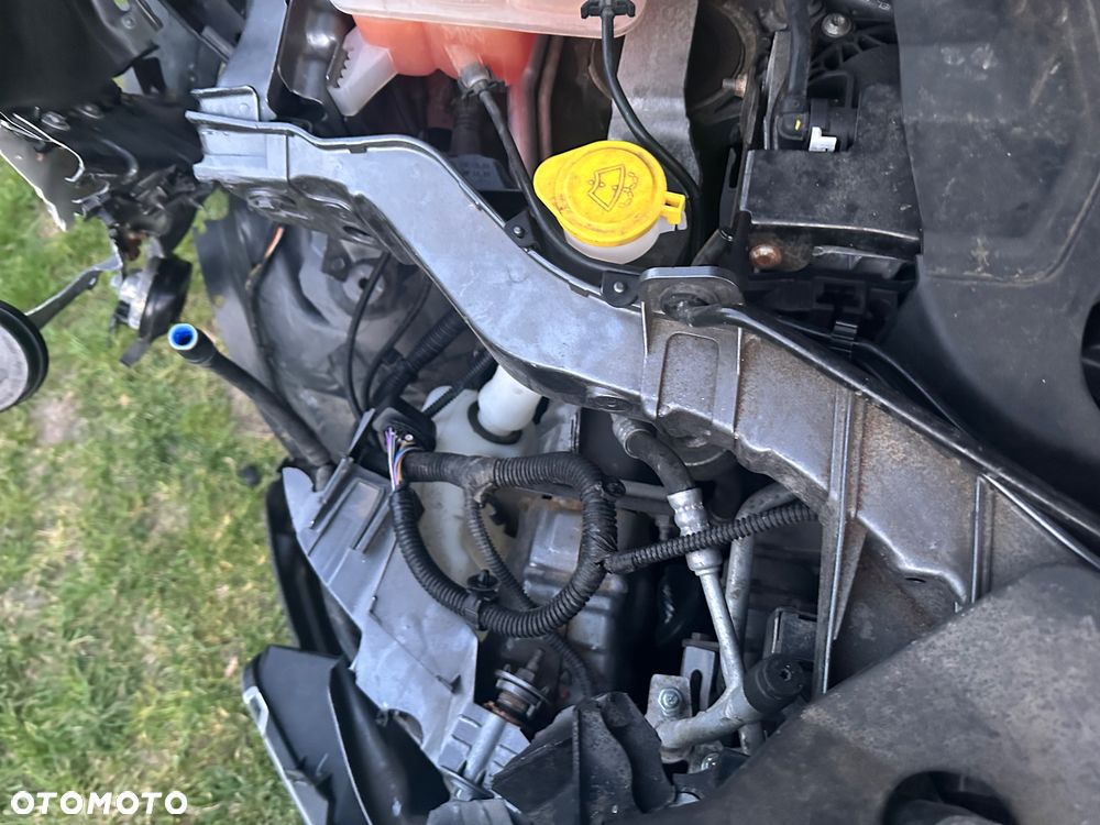 Ford Kuga - 16