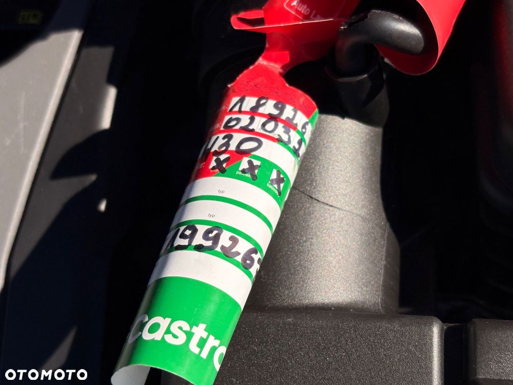 Volkswagen Tiguan 2.0 TDI DPF BlueMotion Technology Lounge Sport & Style - 26