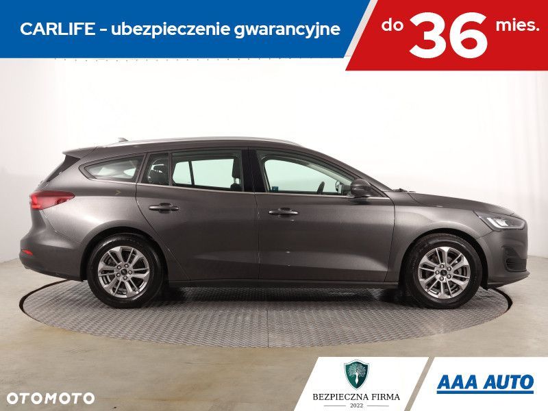 Ford Focus SW - 8