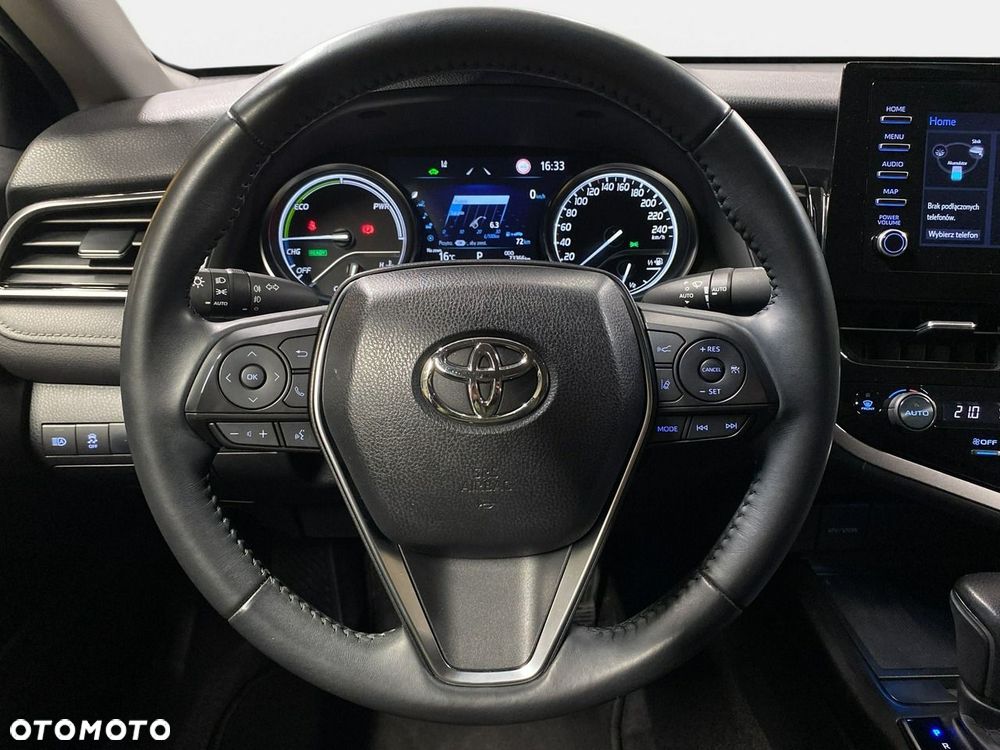 Toyota Camry - 21