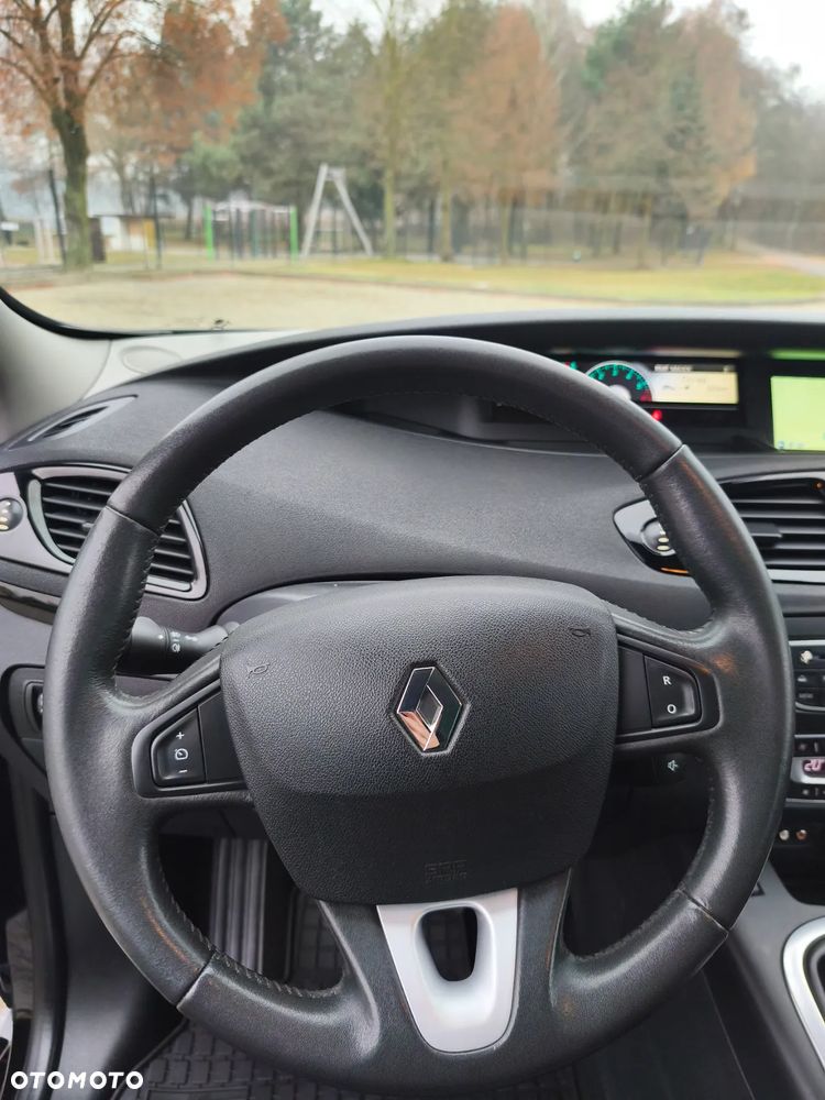 Renault Scenic Energy dCi 130 Start & Stop Luxe - 20