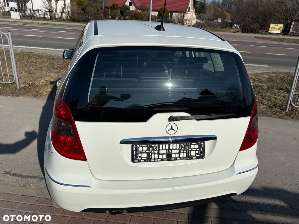 Mercedes-Benz Klasa A 180 Autotronic Avantgarde Special Edition - 20