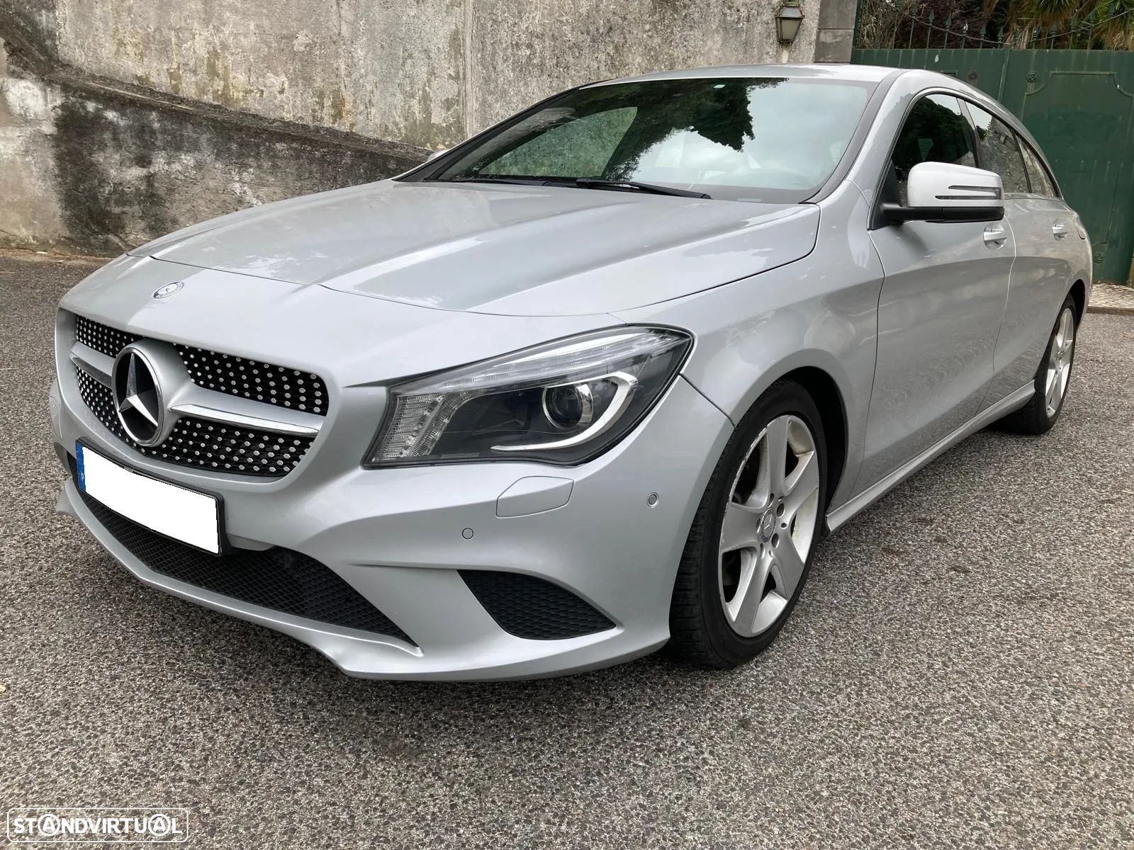 Mercedes-Benz CLA 200 d Shooting Brake - 1